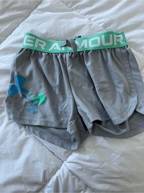 Under Armour girl’s  Gray Performance Shorts with Mint Waistband